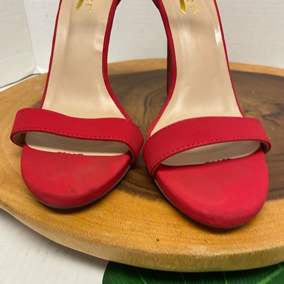 Glaze Ankle strap Red Stiletto Heels - Picture 6 of 12